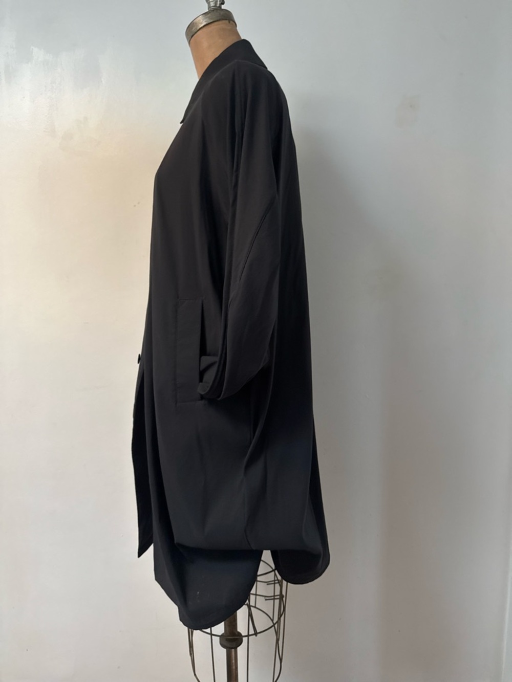 ICEBREAKER X GOLDWIN TABI Persist Short Coat - Women's size M - Picture 9 of 16
